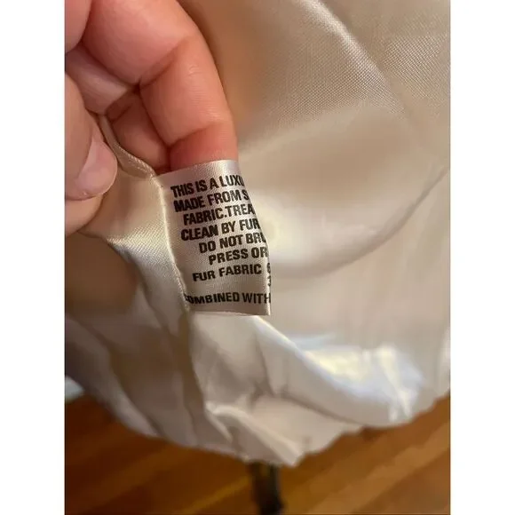 VINTAGE ADOLPH SCHUMAN FOR LILLI ANN | white button up fur jacket - Picture 9 of 16